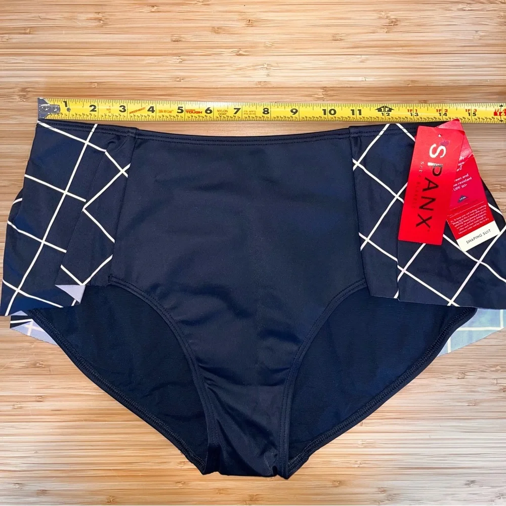 Spanx Shaping Suit Swim Bottoms Black White ruffle size 12 Geometric Skirt Women - Picture 5 of 6